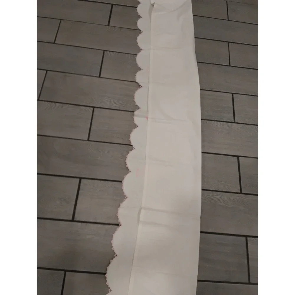 Vintage White Linen Valance Pink Scalloped Lace Trim Floral Embroidery B